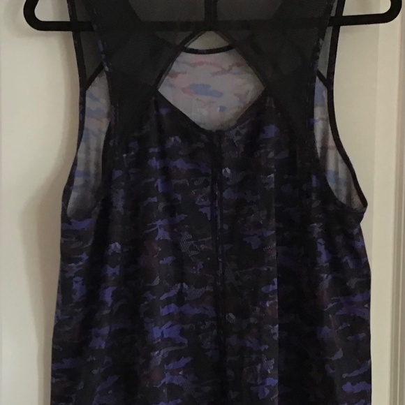 Lululemon sculpt tank - Picture 3 of 4